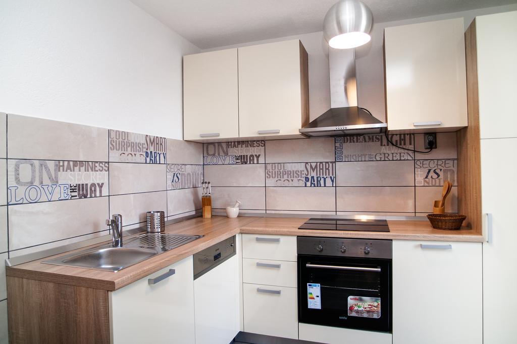Apartment Ema Рогозниця Екстер'єр фото