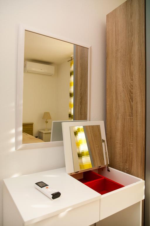 Apartment Ema Рогозниця Екстер'єр фото